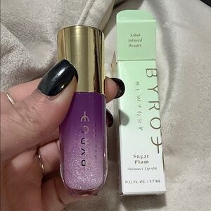 BYROE Sugar Plum Shimmer Lip Oil - Vibrant Purple